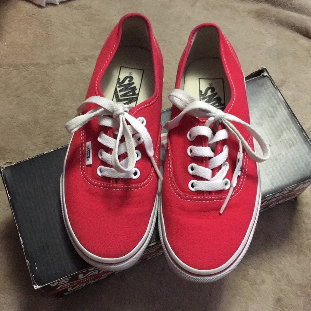 Low Red VANS